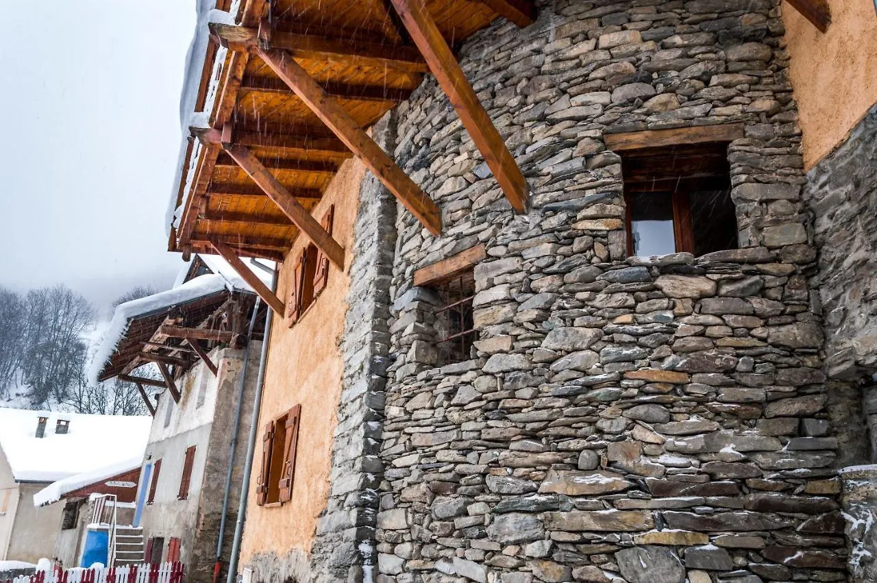 La Portette Chambres D'Hotes Bellentre