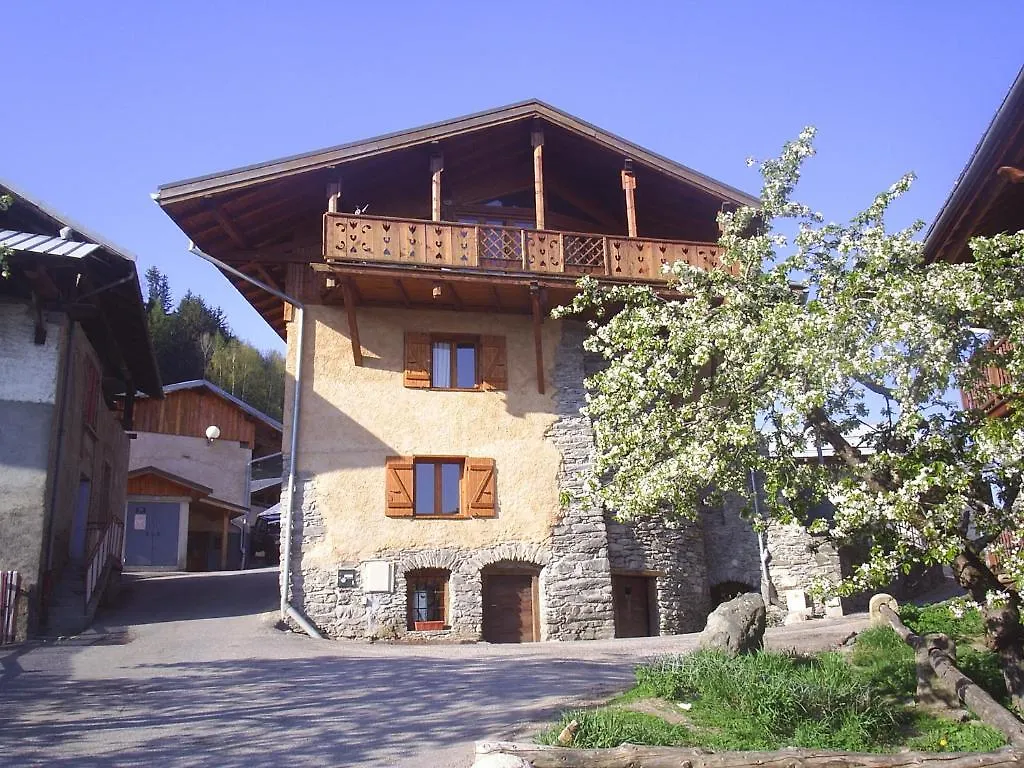 La Portette Chambres D'Hotes Bellentre