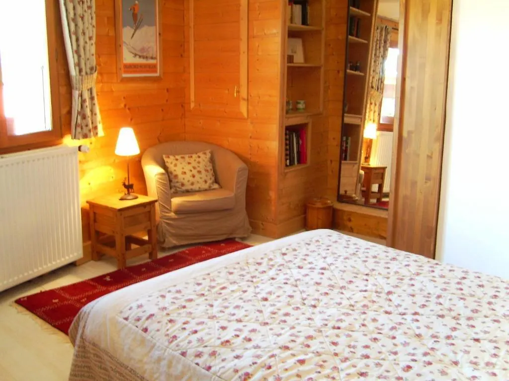 La Portette Chambres D'Hotes Bellentre Bed & Breakfast