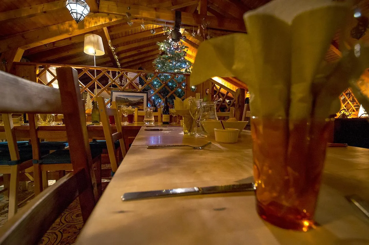 La Portette Chambres D'Hotes Bellentre Bed & Breakfast